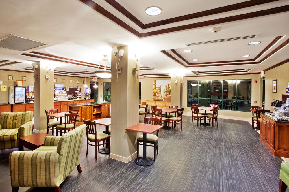 Holiday Inn Express & Suites Macon - I-475 By Ihg Ngoại thất bức ảnh