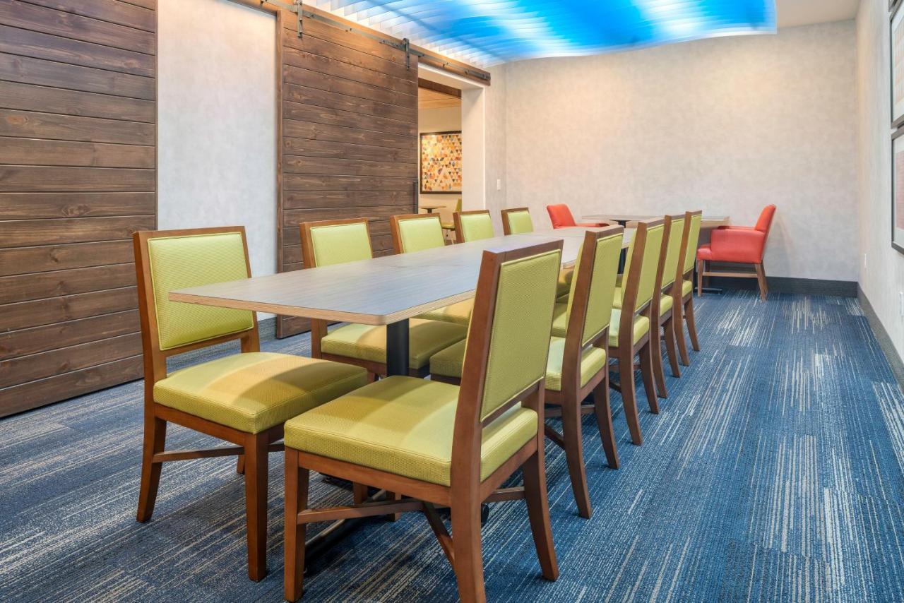 Holiday Inn Express & Suites Macon - I-475 By Ihg Ngoại thất bức ảnh